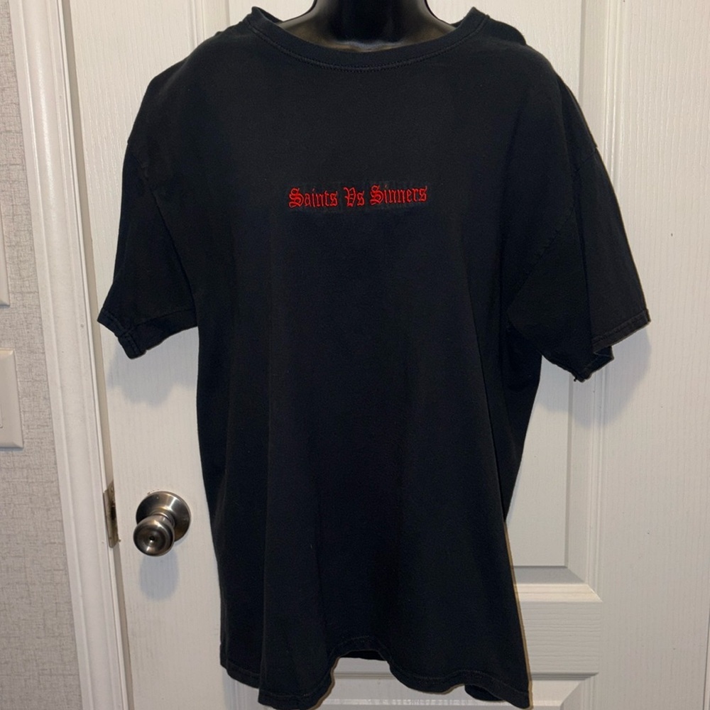 Men’s Saints vs. Sinners Tee